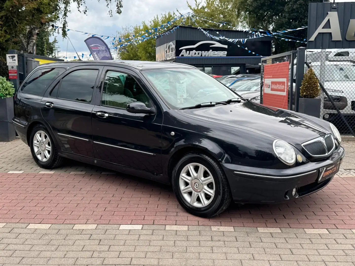 Lancia Lybra 2.4 jtd LX*Klima*BOSE*Velour*TÜV NEU* Чорний - 1