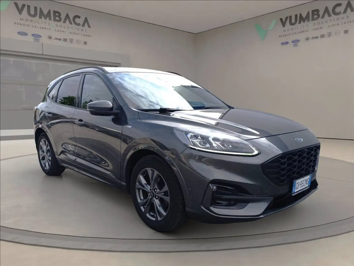 Ford Kuga 1.5 ecoblue ST-Line X 2wd 120cv auto Grigio - 1