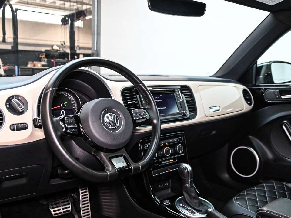 2019 Volkswagen Beetle WOLFSBURG EDITION // LOW KM — снимка 1