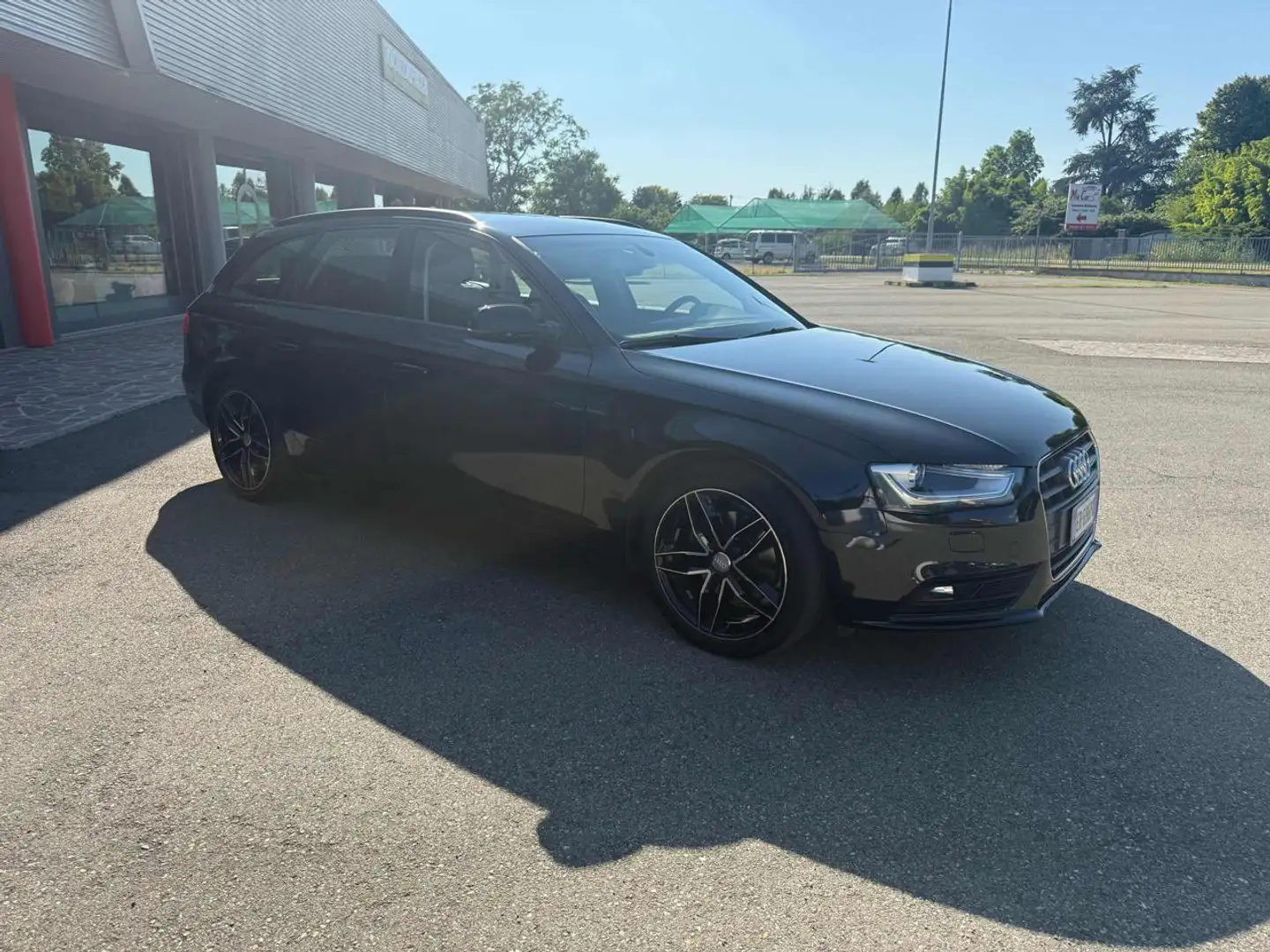 Audi A4 Avant 2.0 TDI 143CV F.AP. mult. Business Plus Nero - 2