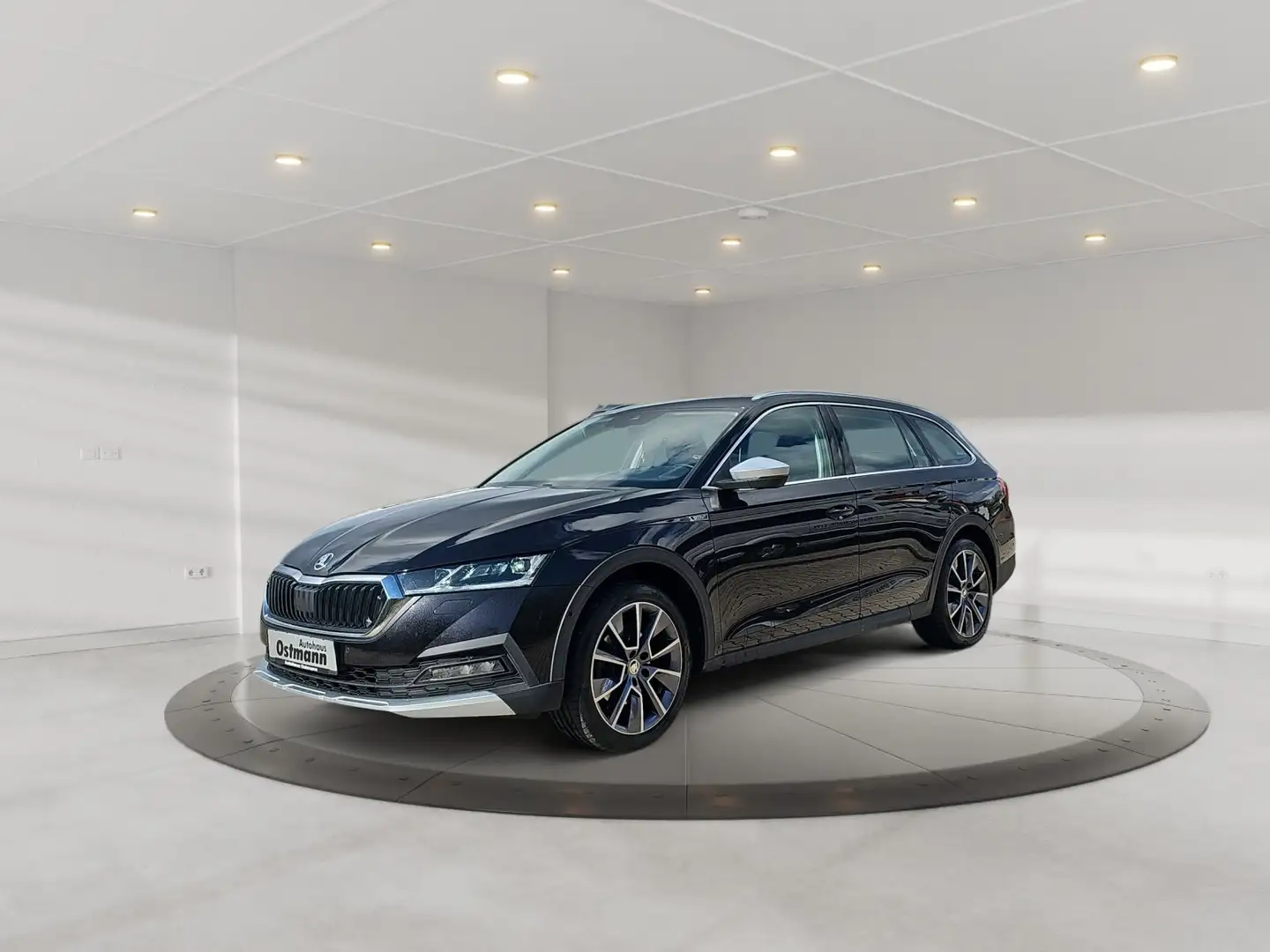 Skoda Octavia Combi 2.0 TDI 4x4 Scout First Edition LM Negro - 1