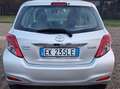 Toyota Yaris Yaris III 2011 5p 1.3 Lounge Argent - thumbnail 4