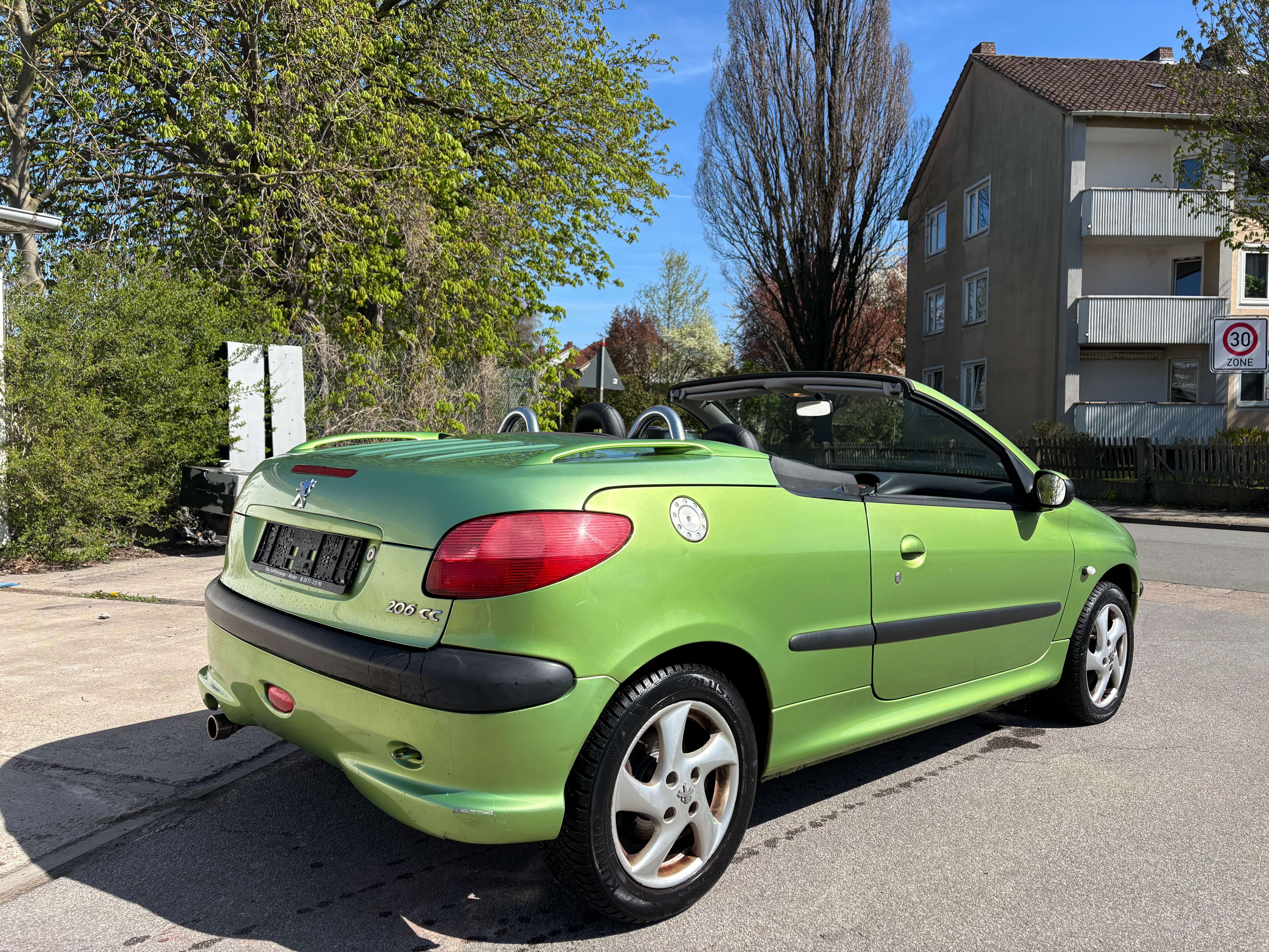 Second hand Peugeot 206 1.6