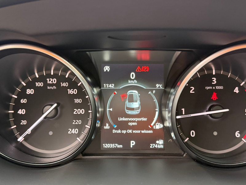 Land Rover Discovery Sport Grijs Kenteken / Automaat 2.0 TD4 Urban Series SE — photo 5