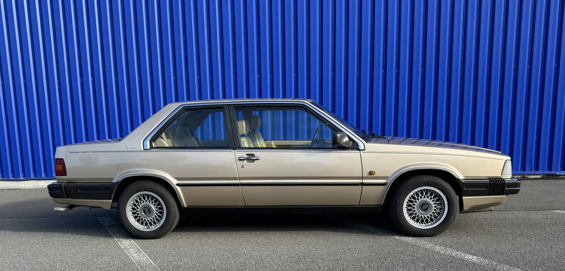 Volvo 780 coupe Gold - 2