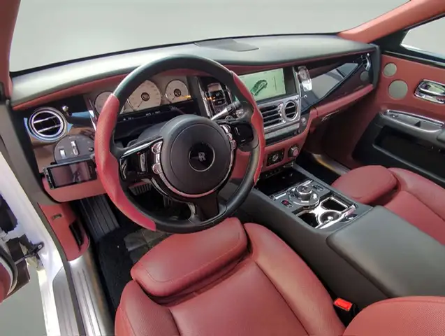 Rolls-Royce Ghost view 12