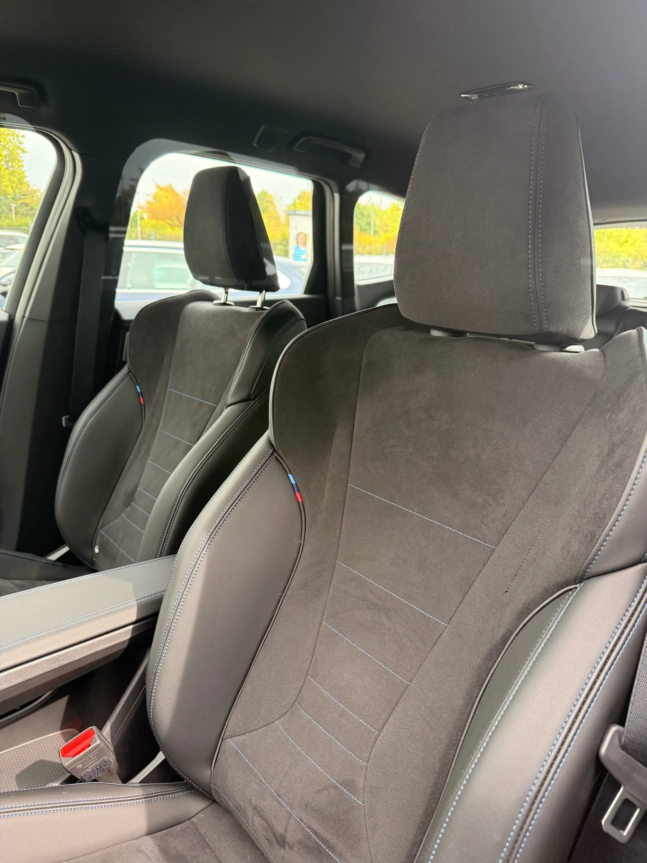 BMW iX1 xDrive20 M SPORT+HUD+AHK+KAMERA+ACC+HK SOUND — photo 12