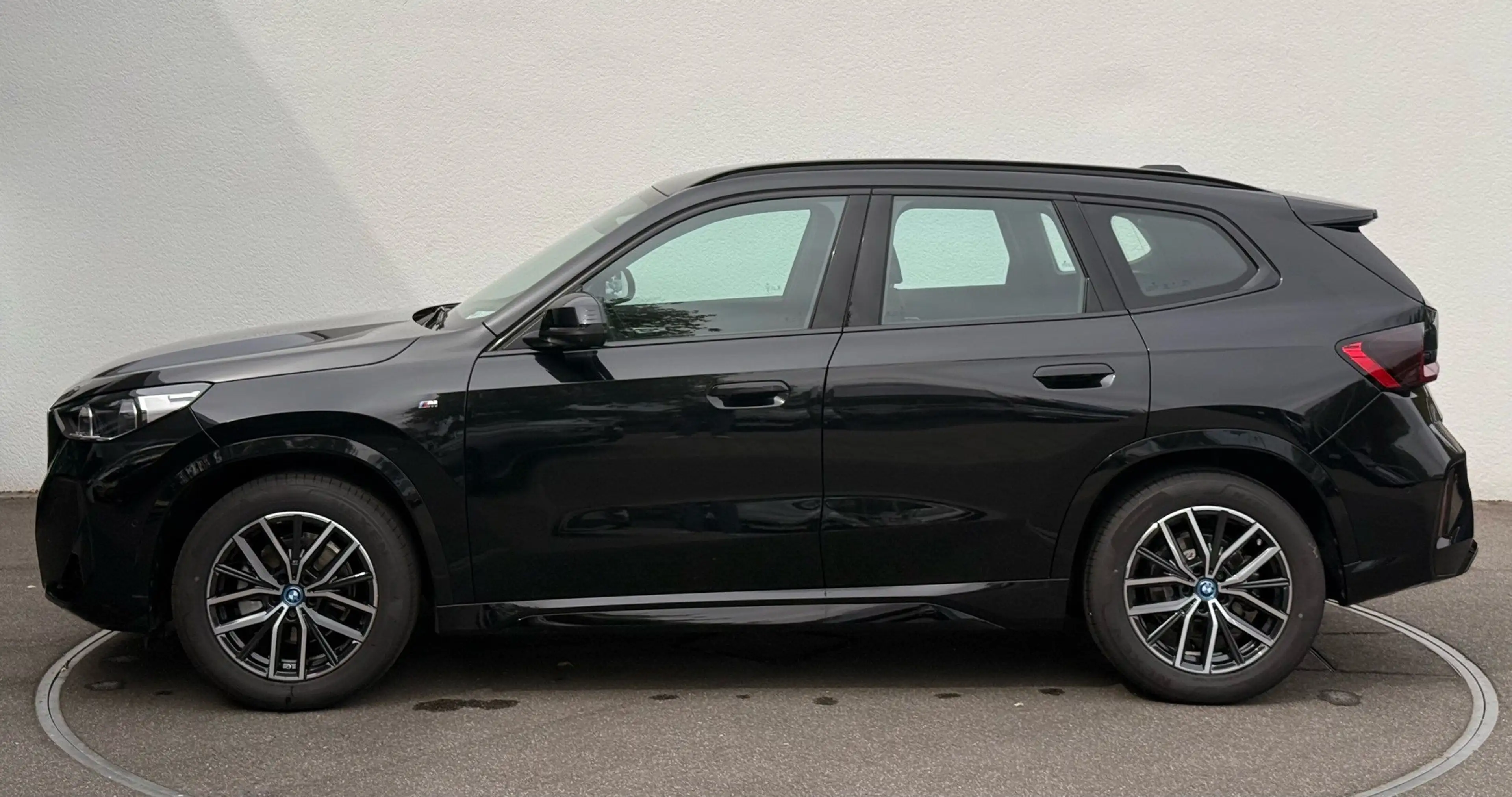 BMW iX1 xDrive20 M SPORT+HUD+AHK+KAMERA+ACC+HK SOUND — photo 9