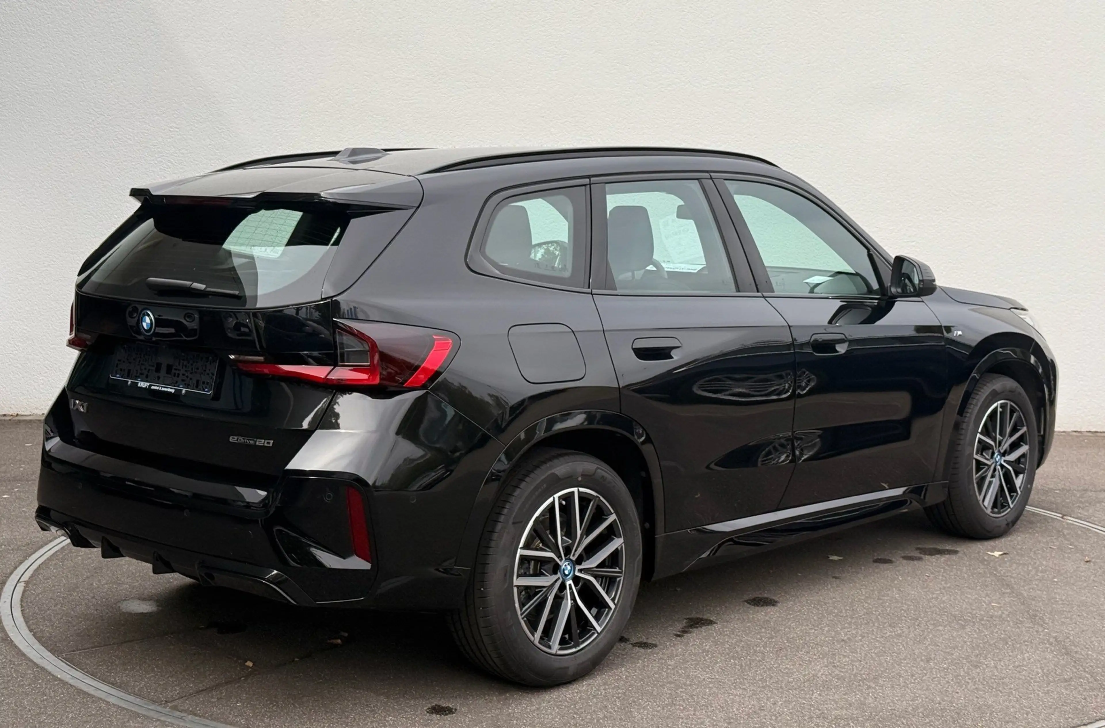 BMW iX1 xDrive20 M SPORT+HUD+AHK+KAMERA+ACC+HK SOUND — photo 6