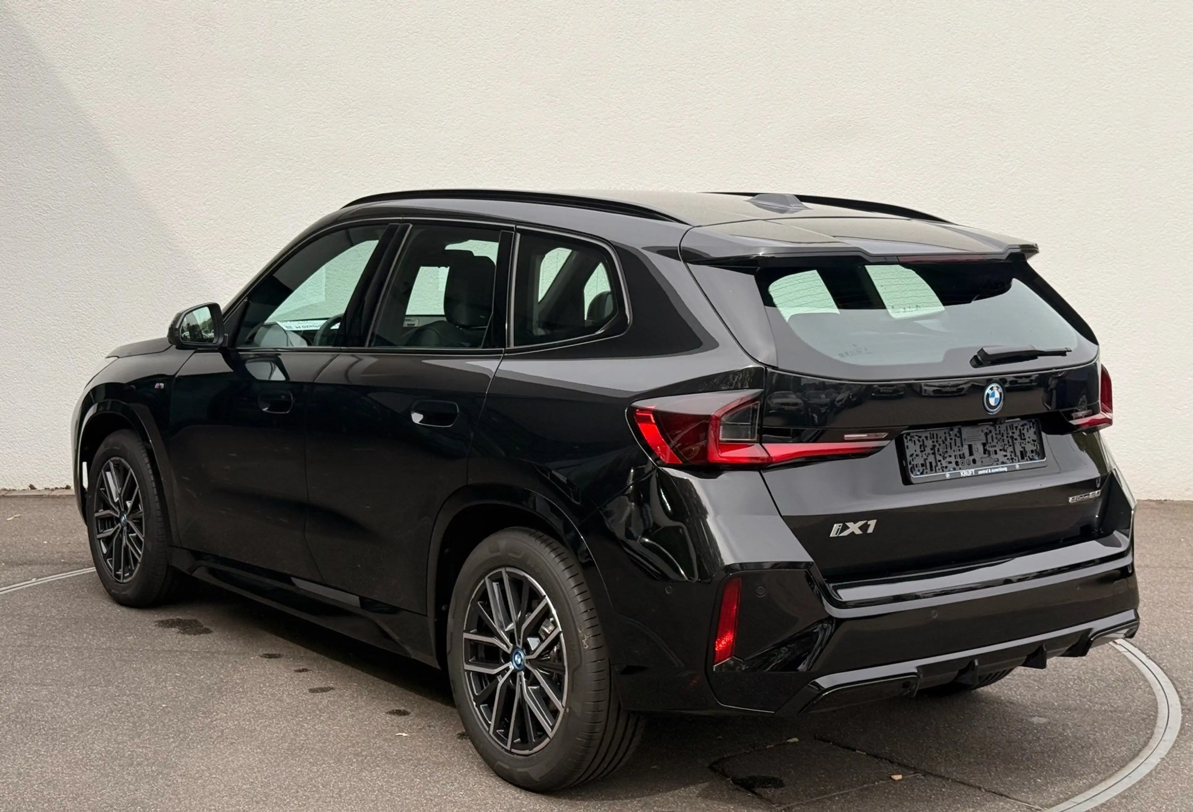 BMW iX1 xDrive20 M SPORT+HUD+AHK+KAMERA+ACC+HK SOUND — photo 8