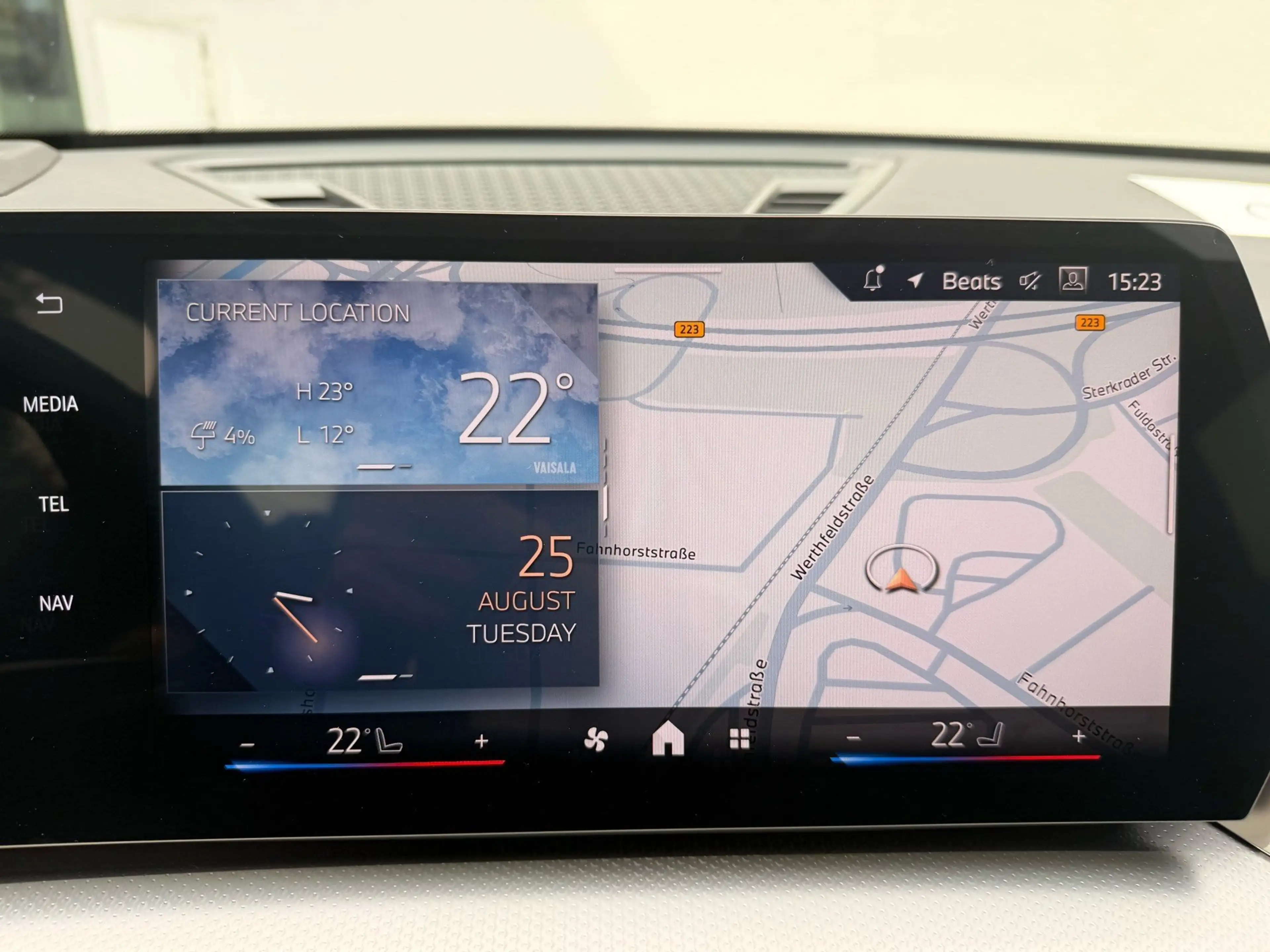 BMW iX1 xDrive20 M SPORT+HUD+AHK+KAMERA+ACC+HK SOUND — photo 14