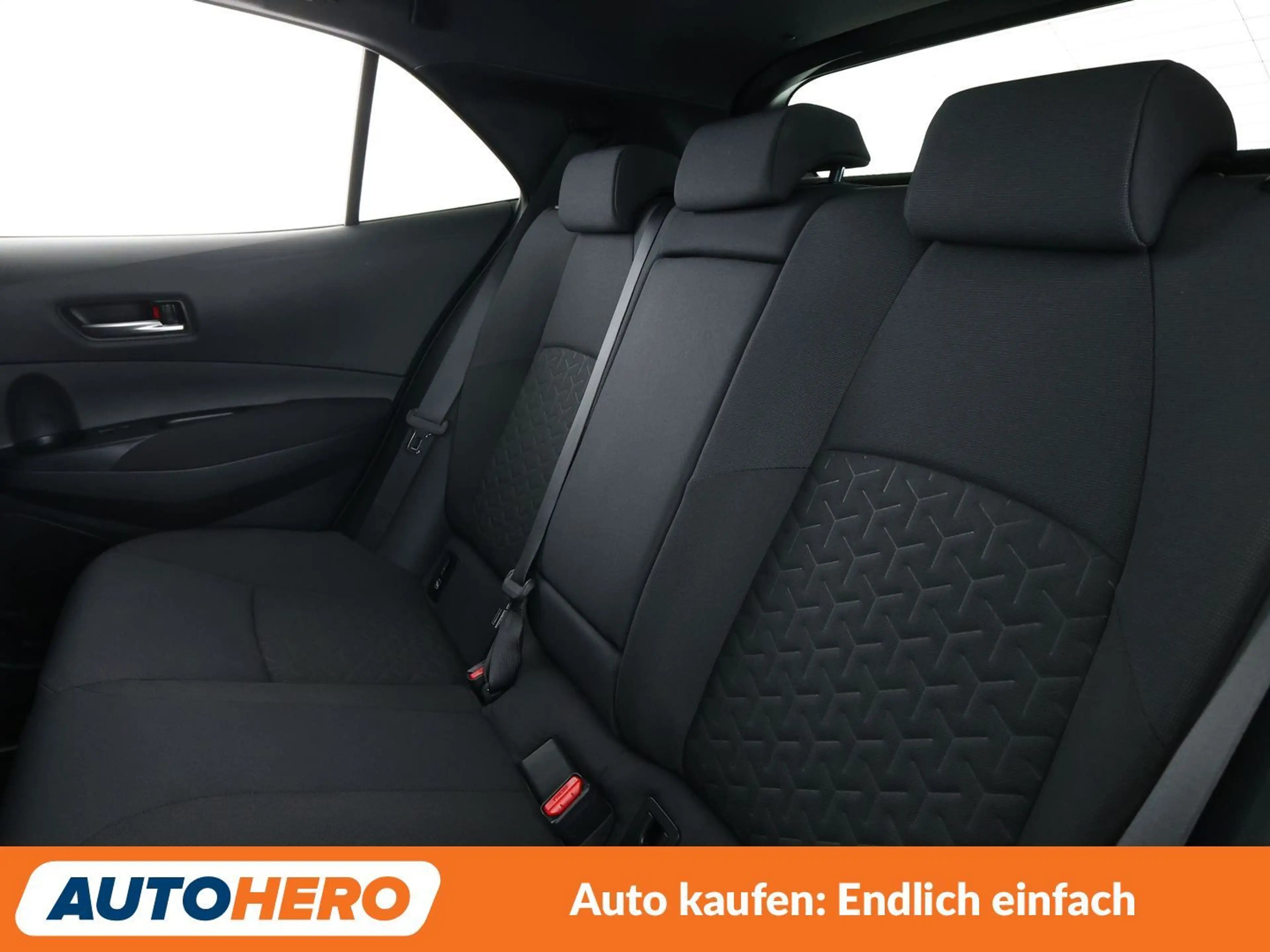 Toyota Corolla 1.8 Hybrid Team D Aut.*BI-LED*ACC*CAM*PDC*SHZ* — photo 14