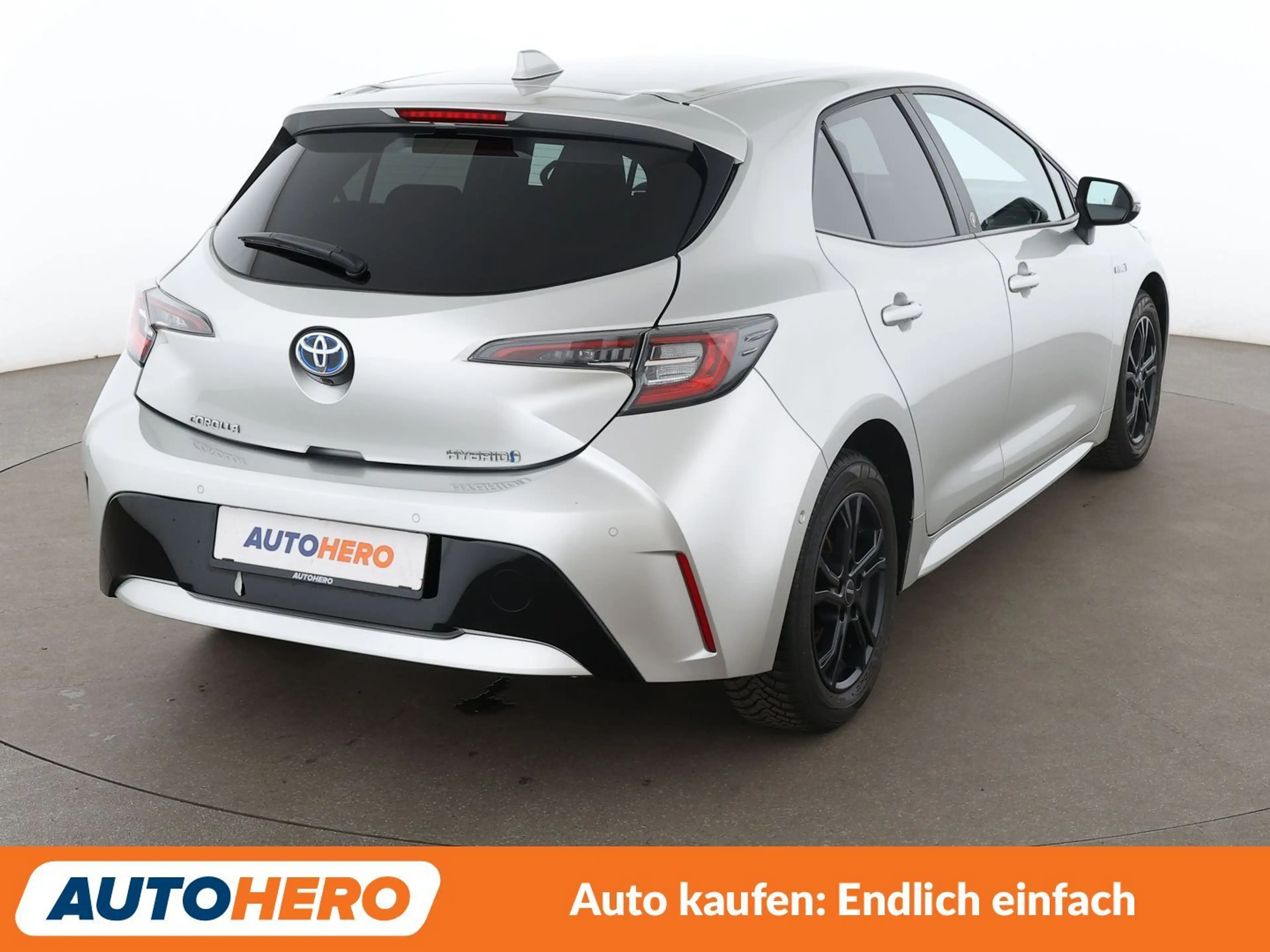Toyota Corolla 1.8 Hybrid Team D Aut.*BI-LED*ACC*CAM*PDC*SHZ* — photo 6