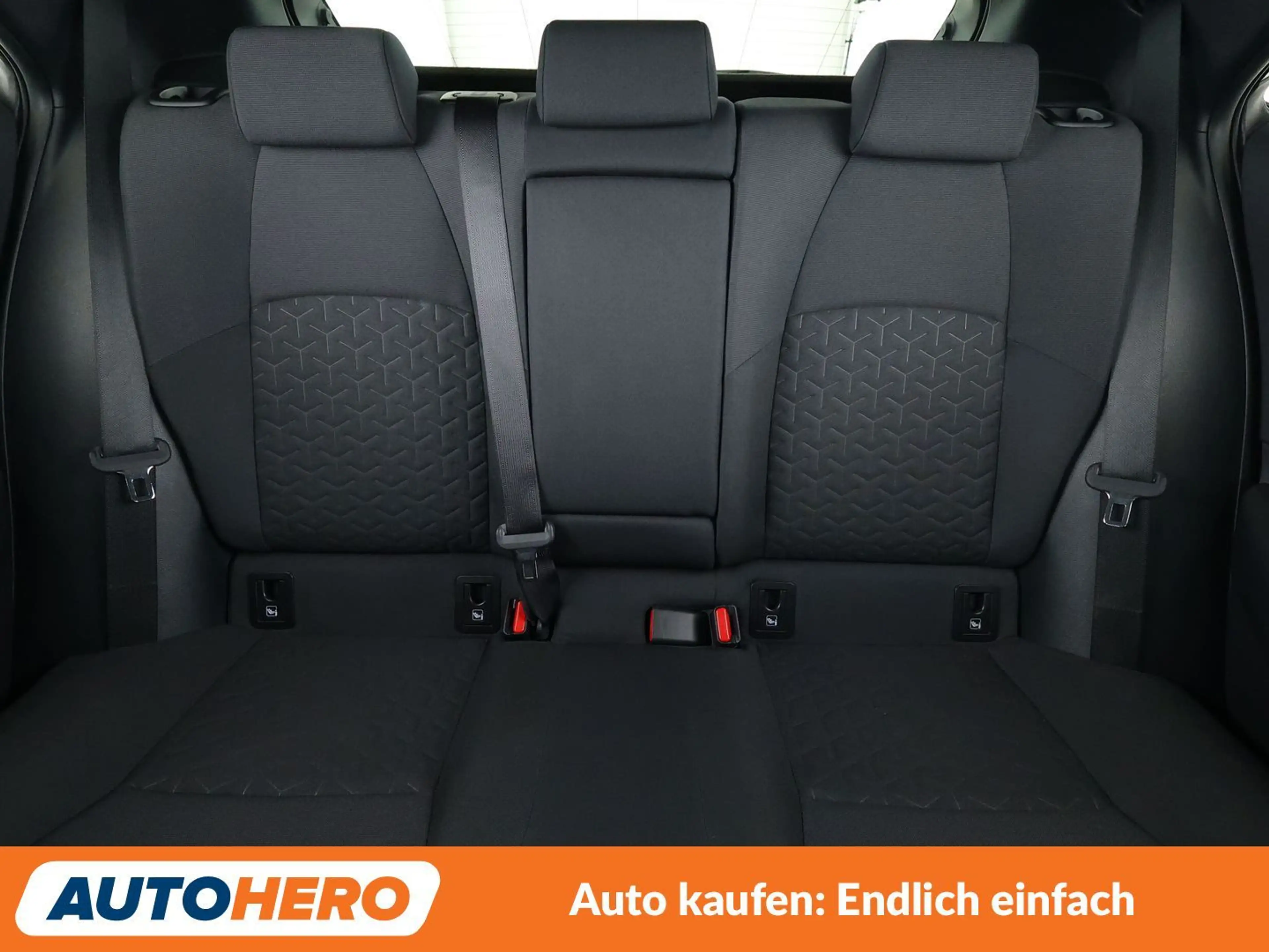 Toyota Corolla 1.8 Hybrid Team D Aut.*BI-LED*ACC*CAM*PDC*SHZ* — photo 15