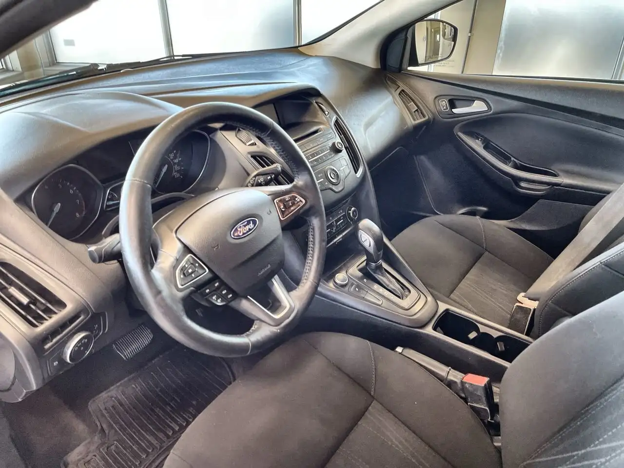 Ford Focus снимка Ford Focus