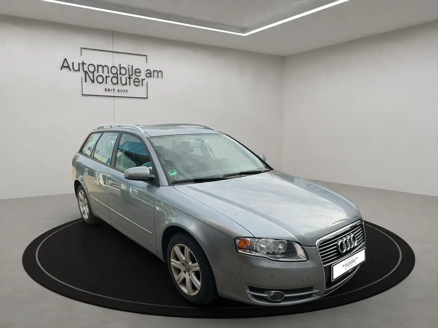 Audi A4 Avant 1.8T Aut.-2Hand-Scheckheft-PDC-guter Zustand Grau - 2