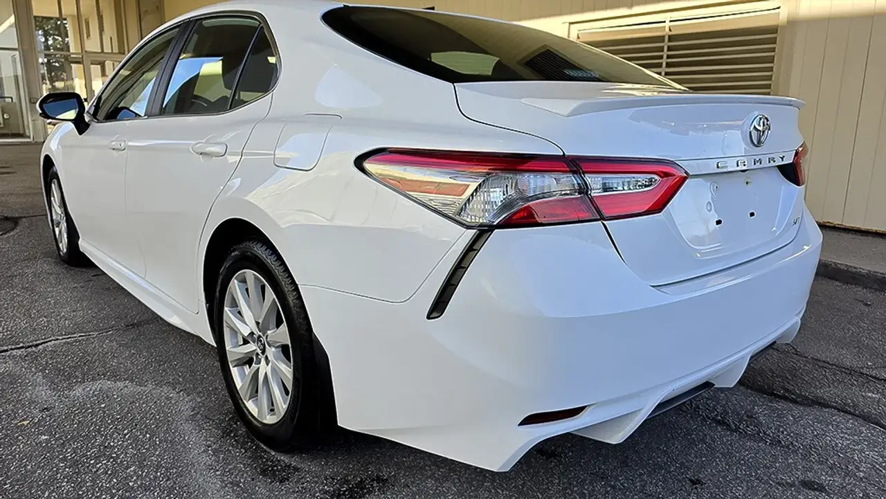 Toyota Camry снимка Toyota Camry