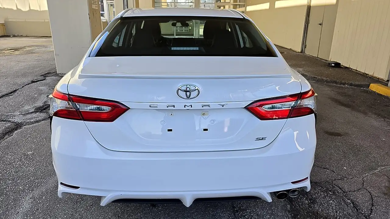 Toyota Camry снимка Toyota Camry