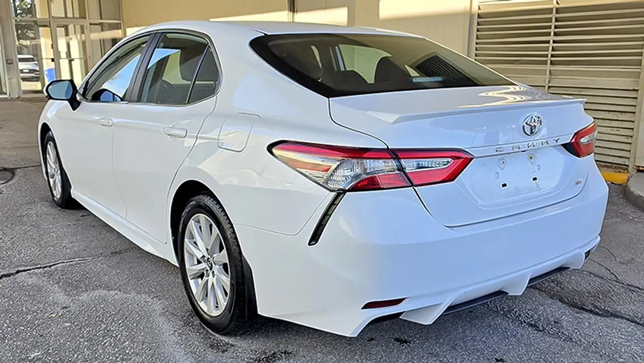 Toyota Camry снимка Toyota Camry