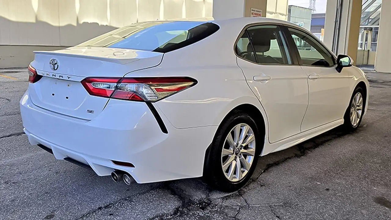 Toyota Camry снимка Toyota Camry