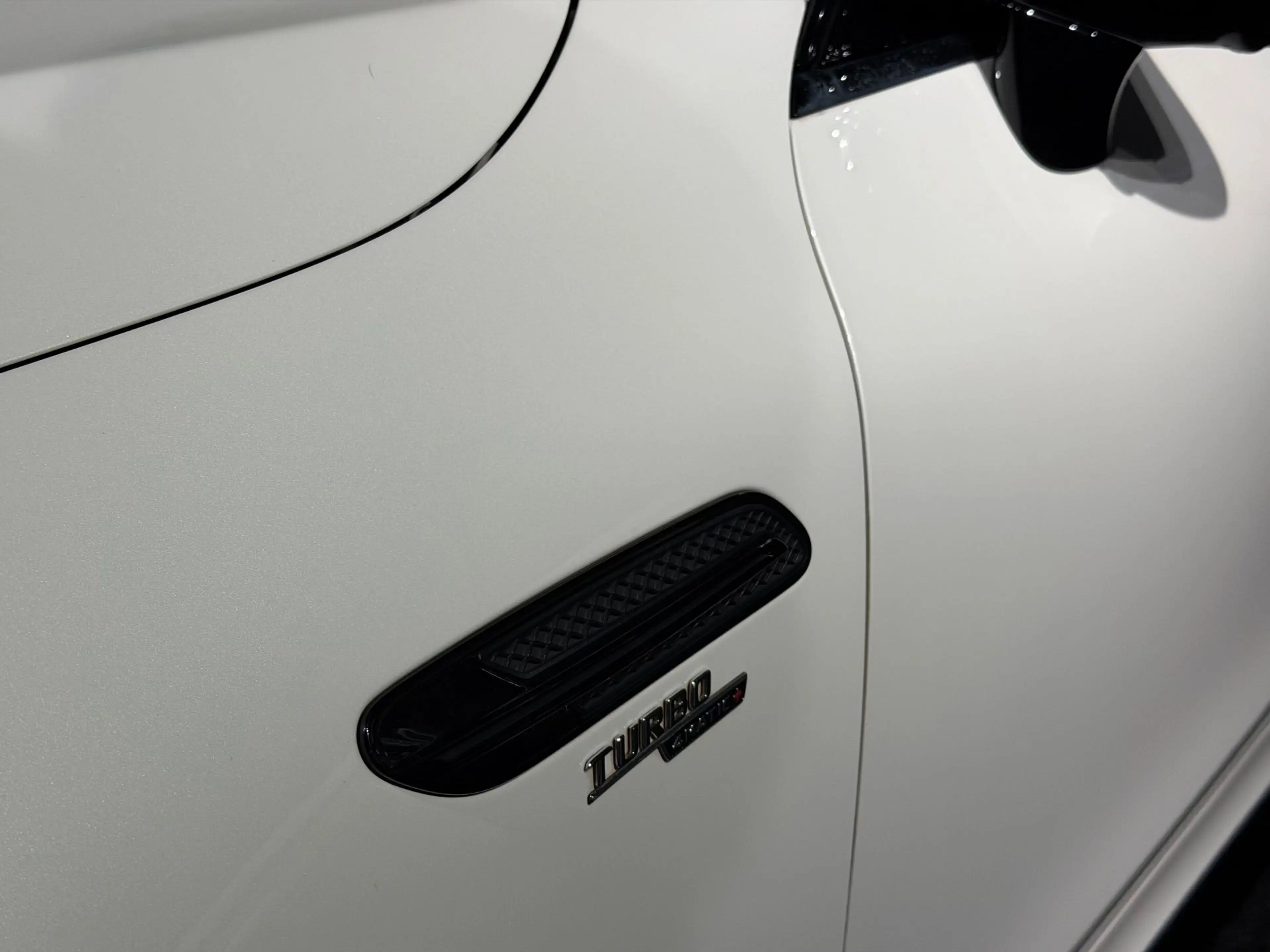 Mercedes-Benz AMG GT 43 4MATIC+  / AMG Design PLUS / PANO / VOLLAUSTAT — photo 15