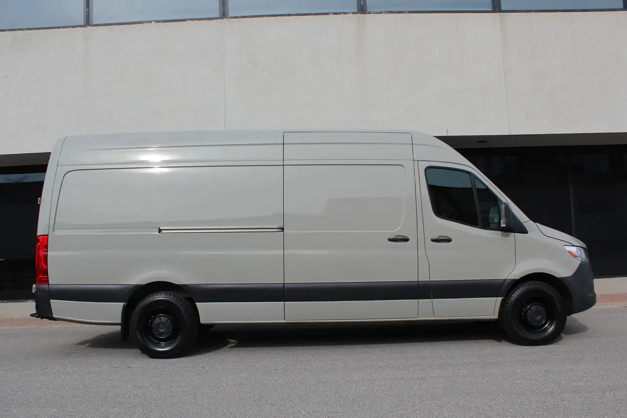 Mercedes-Benz Sprinter снимка Mercedes-Benz Sprinter