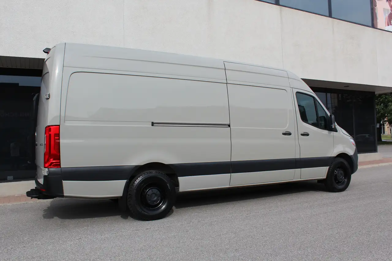 Mercedes-Benz Sprinter снимка Mercedes-Benz Sprinter