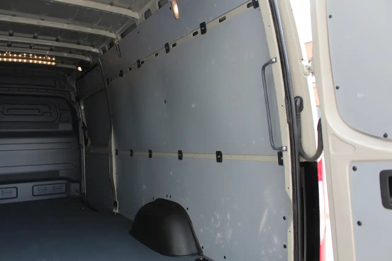 Mercedes-Benz Sprinter снимка Mercedes-Benz Sprinter