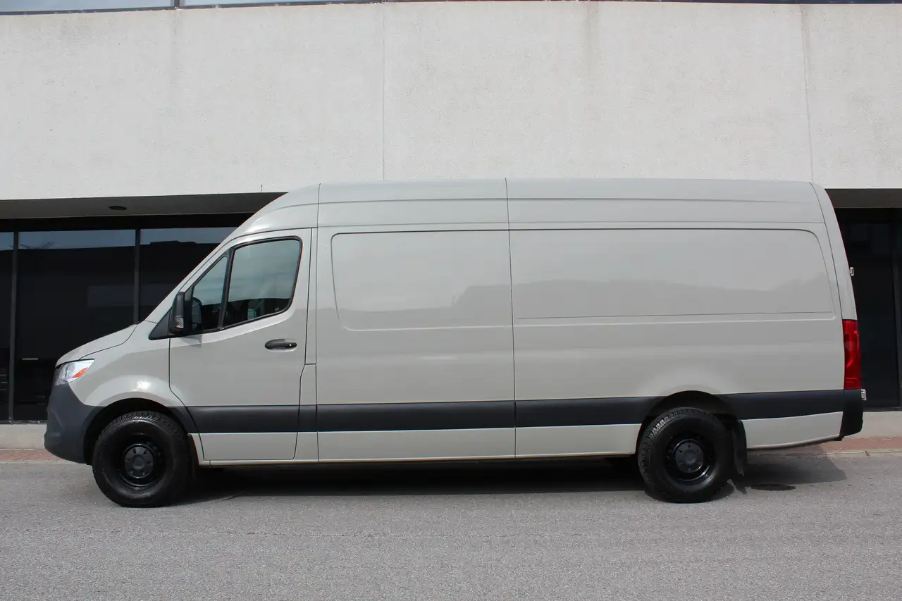 Mercedes-Benz Sprinter снимка Mercedes-Benz Sprinter