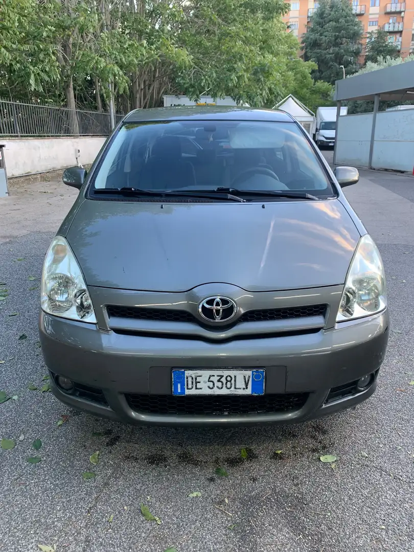 Toyota Corolla Verso Sol - 1