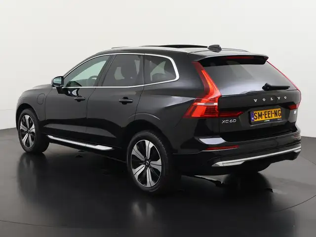 Volvo XC60 view 8