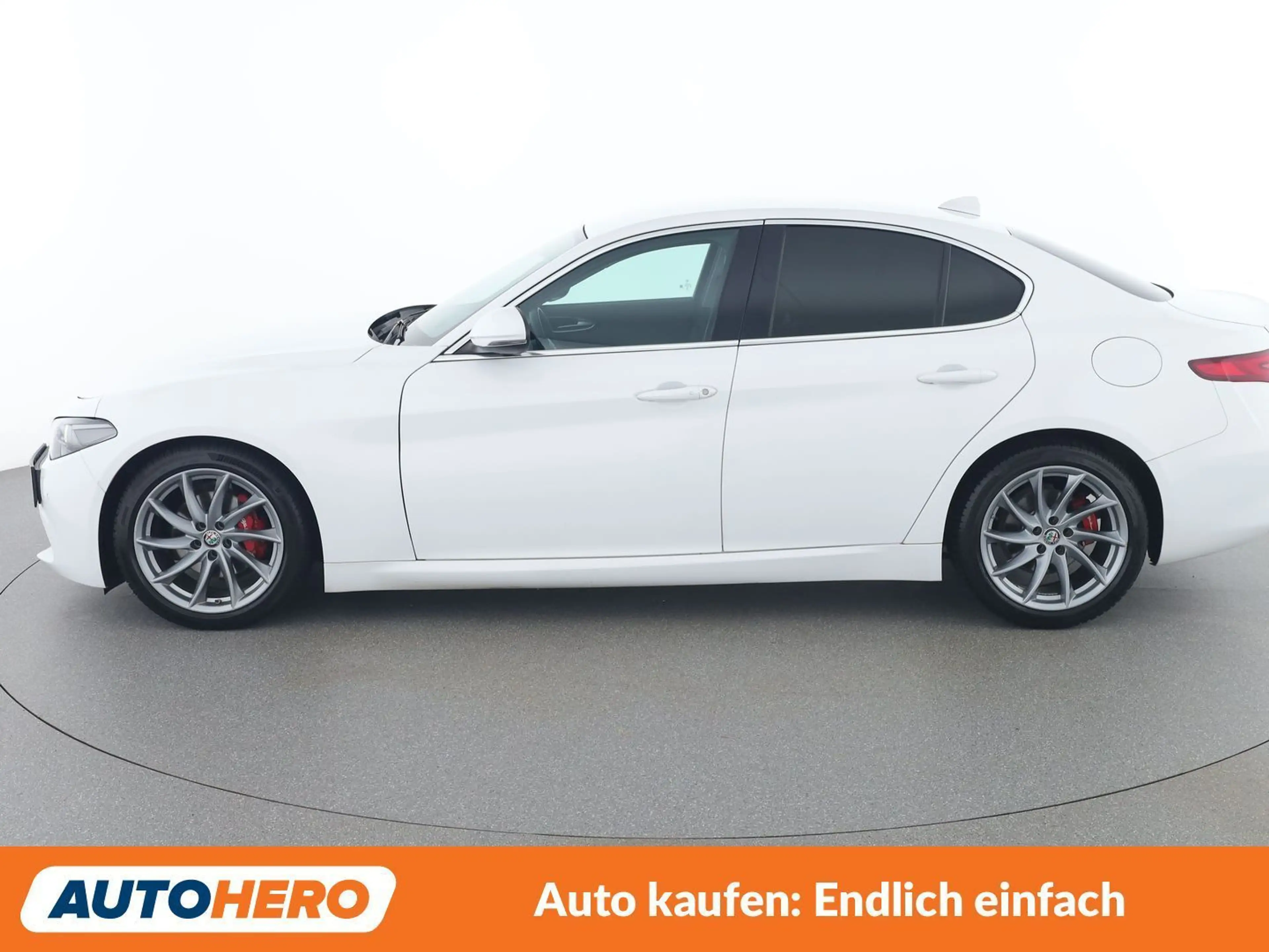 Alfa Romeo Giulia 2.2 JTDM Super — photo 3