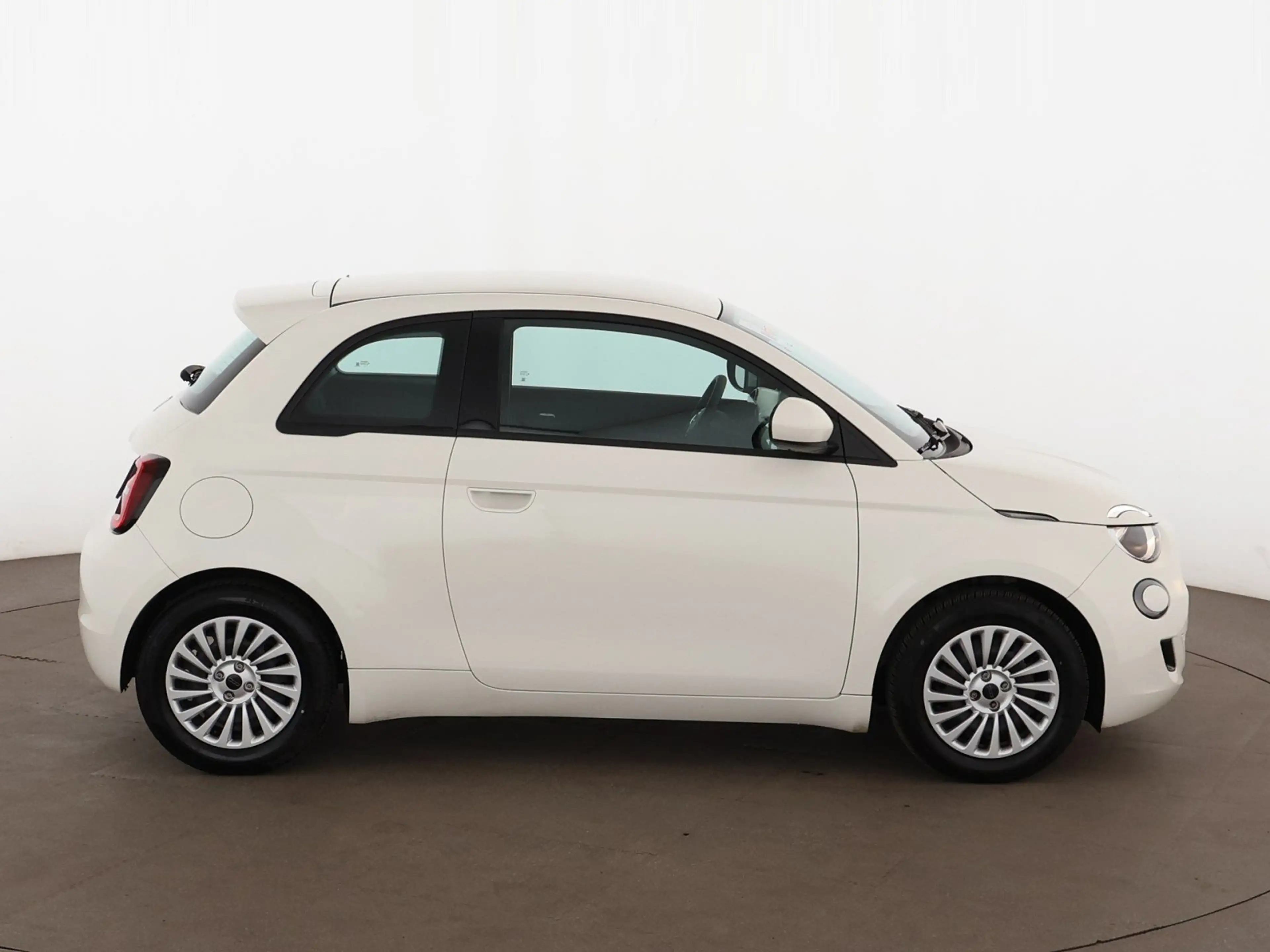 Fiat 500e 500 e 24kWh Aut TEMPOMAT KLIMA — photo 10