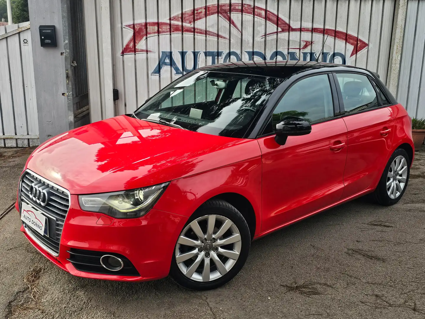Audi A1 A1 Sportback 1.6 tdi Attraction s-tronic Rosso - 1