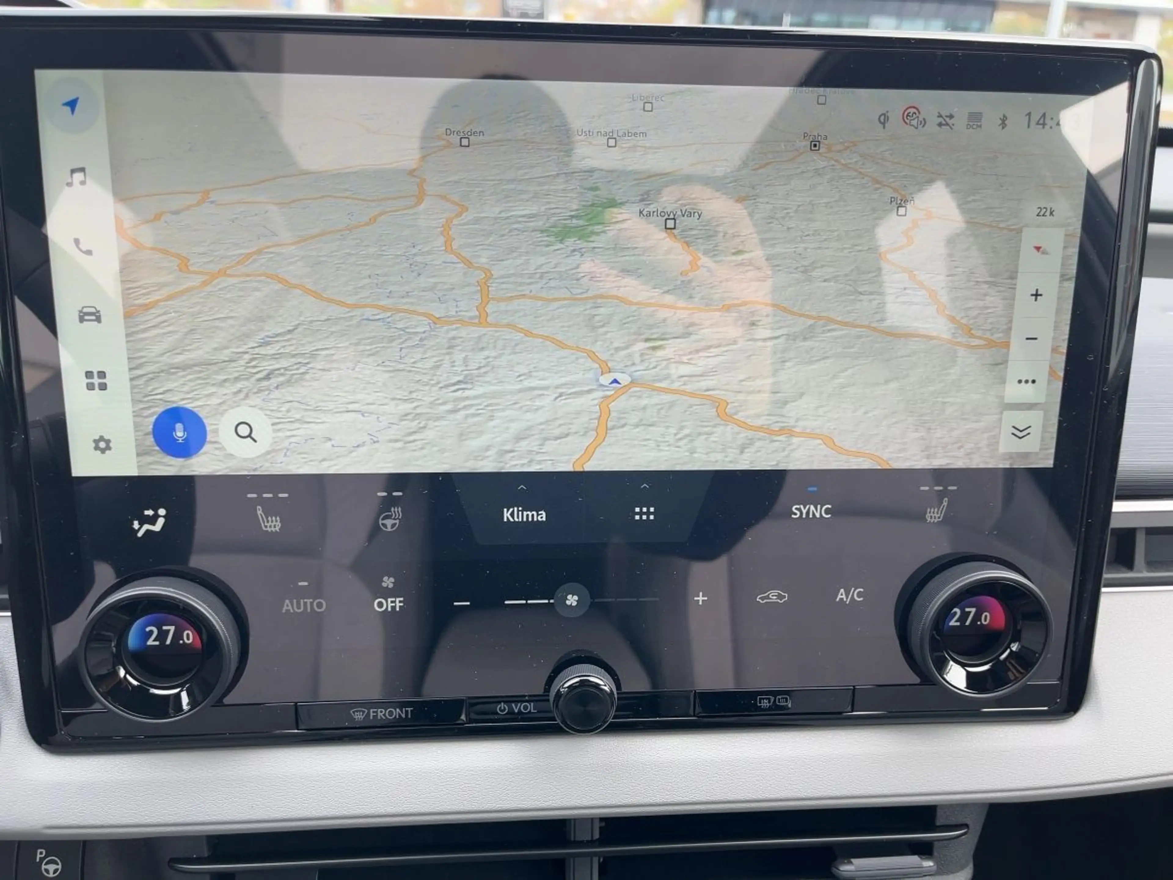 Toyota C-HR + 77 kWh // Lounge // Allrad + Sky & Sound P — photo 11
