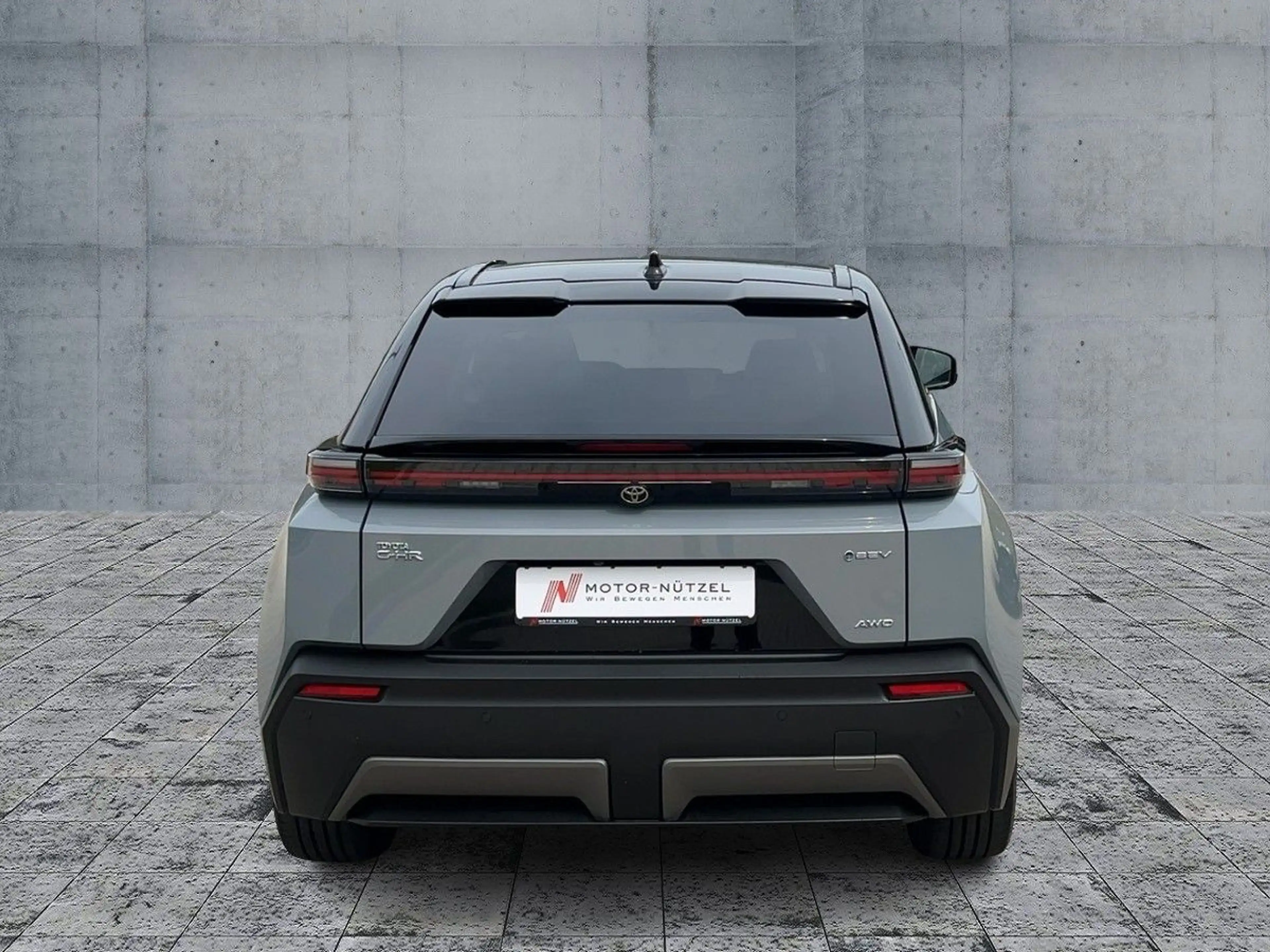 Toyota C-HR + 77 kWh // Lounge // Allrad + Sky & Sound P — photo 5