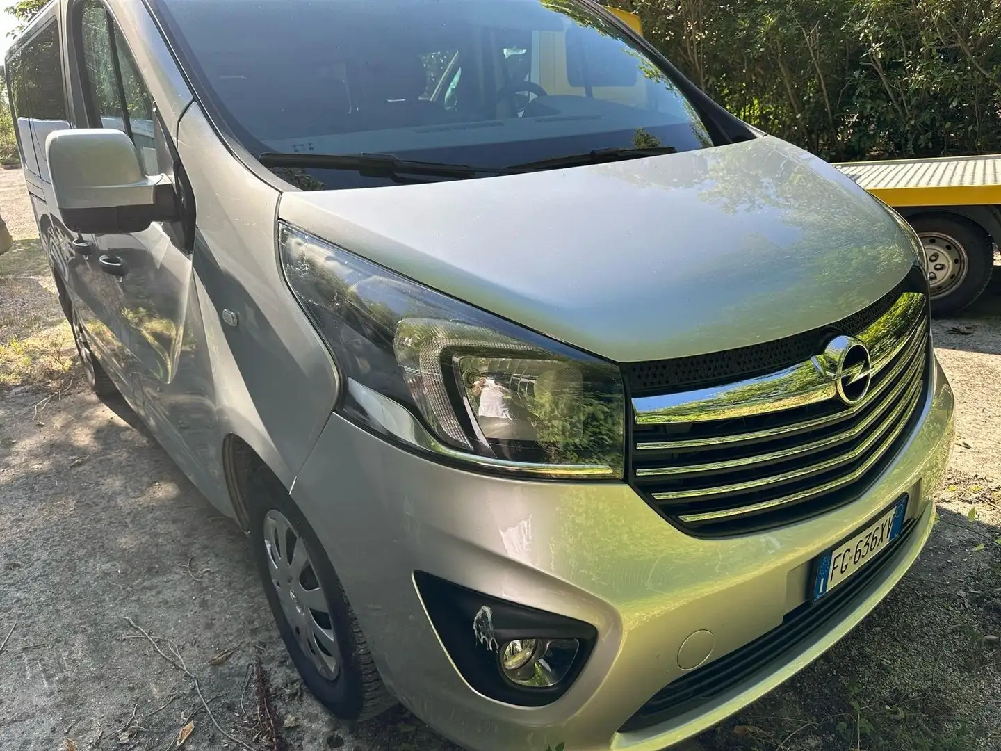 Opel Vivaro Argento - 1