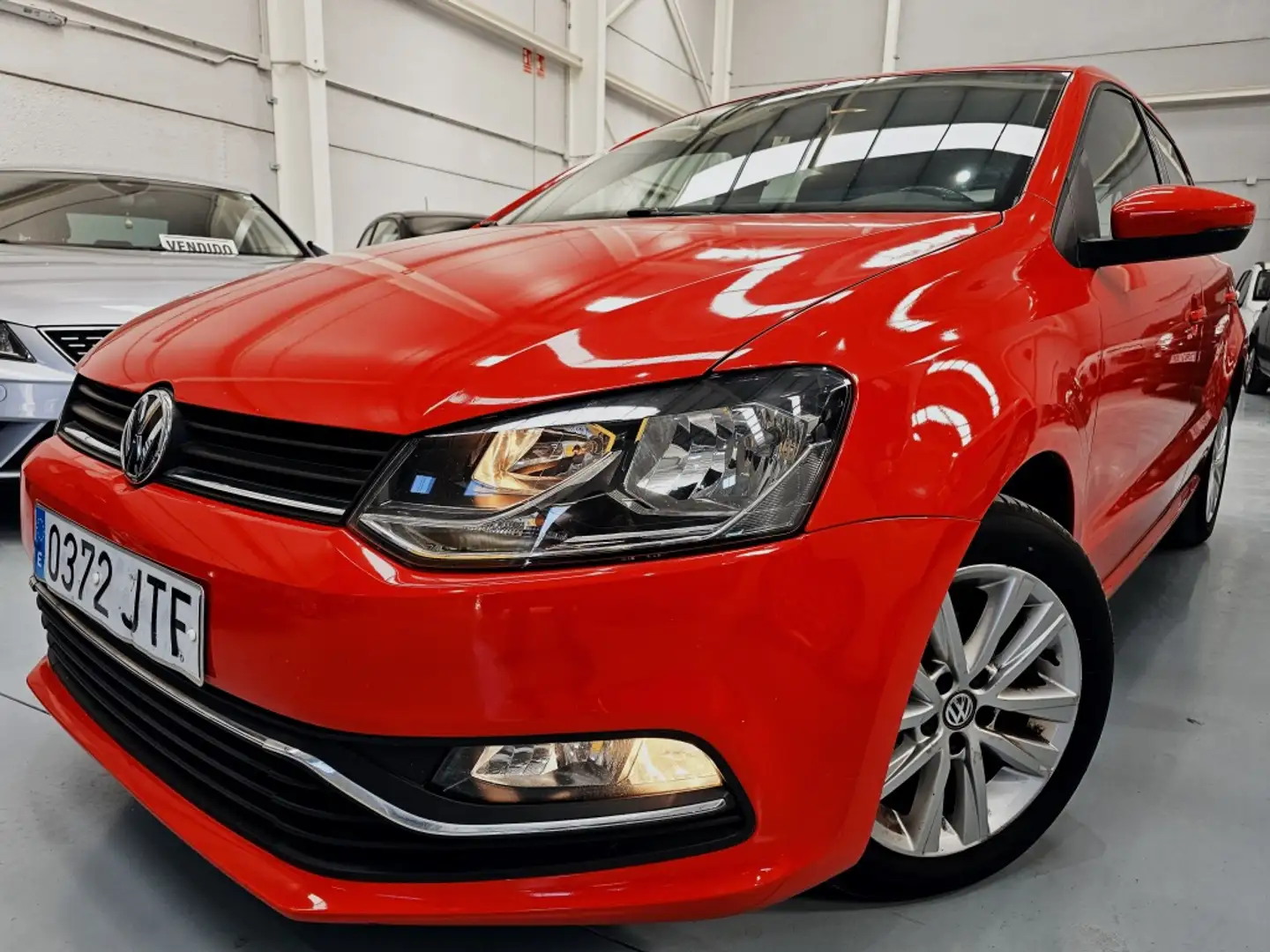 Volkswagen Polo 1.4 TDI BMT Advance 66kW Rojo - 1