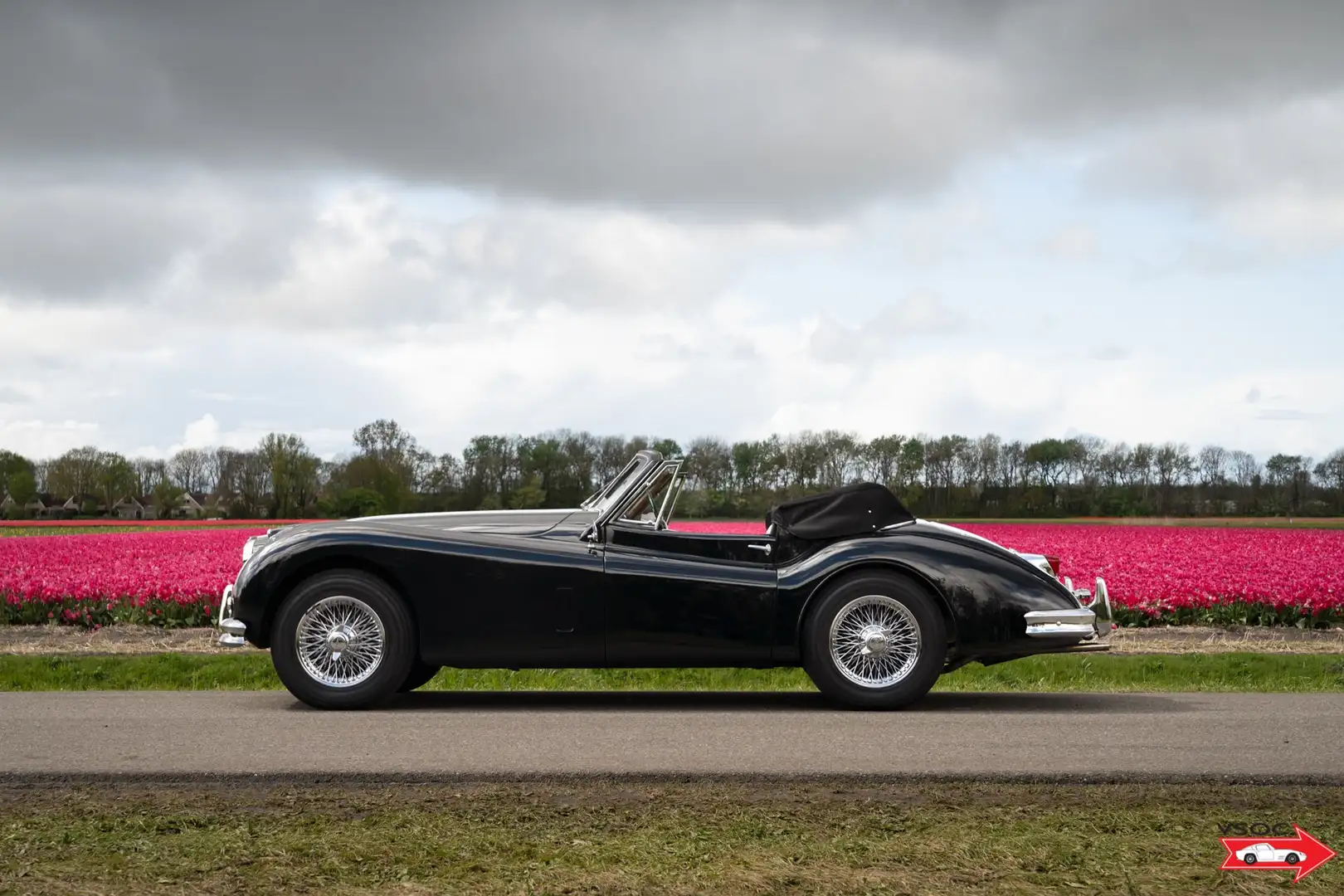 Jaguar XK 3.4 DHC | Superb condition and Matching nr example Nero - 2