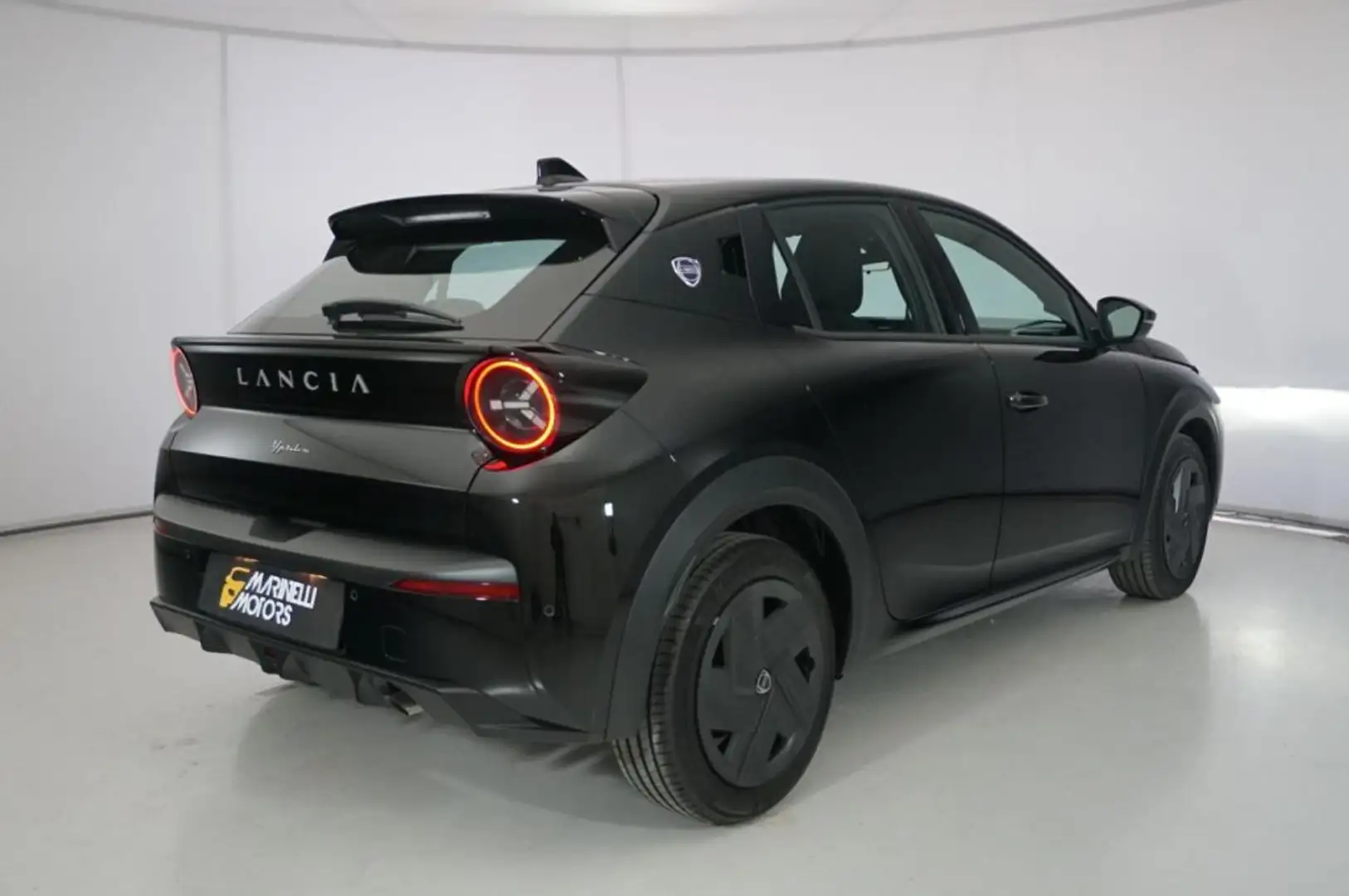 Lancia Ypsilon 1.2 MHEV E-DCT Nero - 2