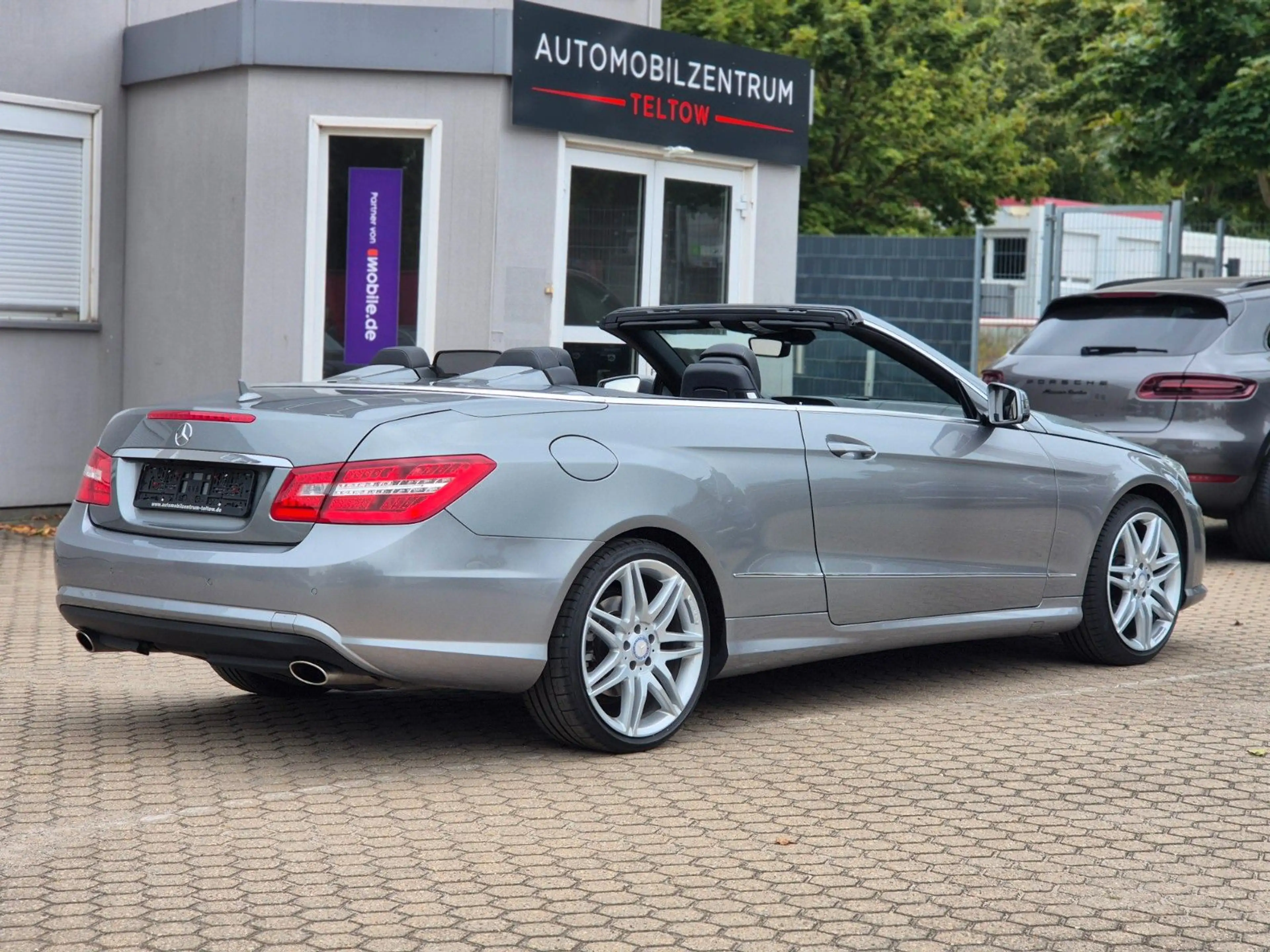 Mercedes-Benz E 350 Cabrio E 350 CGI BE Aut. AMG Line Harman Kardon — photo 10