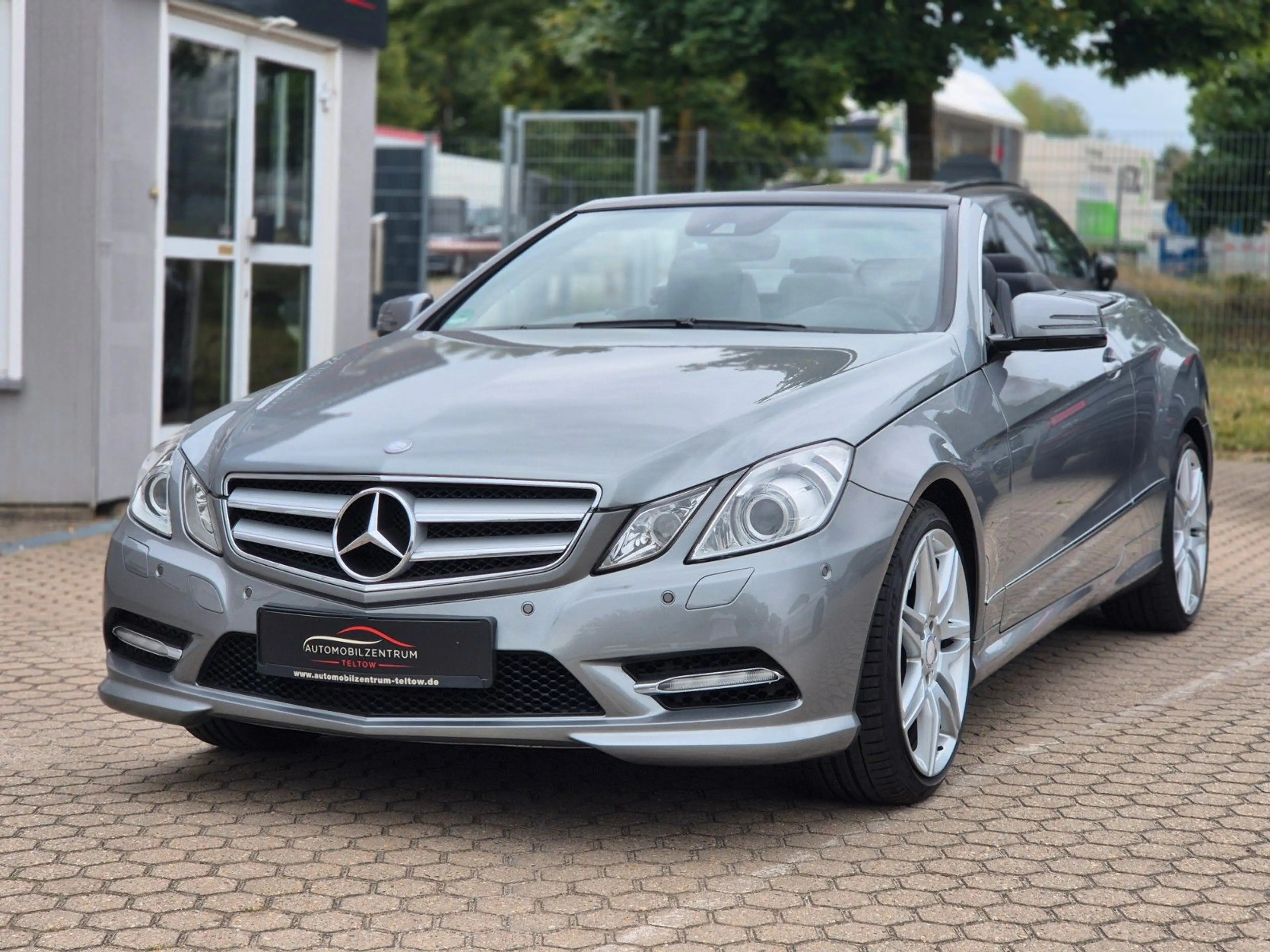 Mercedes-Benz E 350 Cabrio E 350 CGI BE Aut. AMG Line Harman Kardon — photo 2