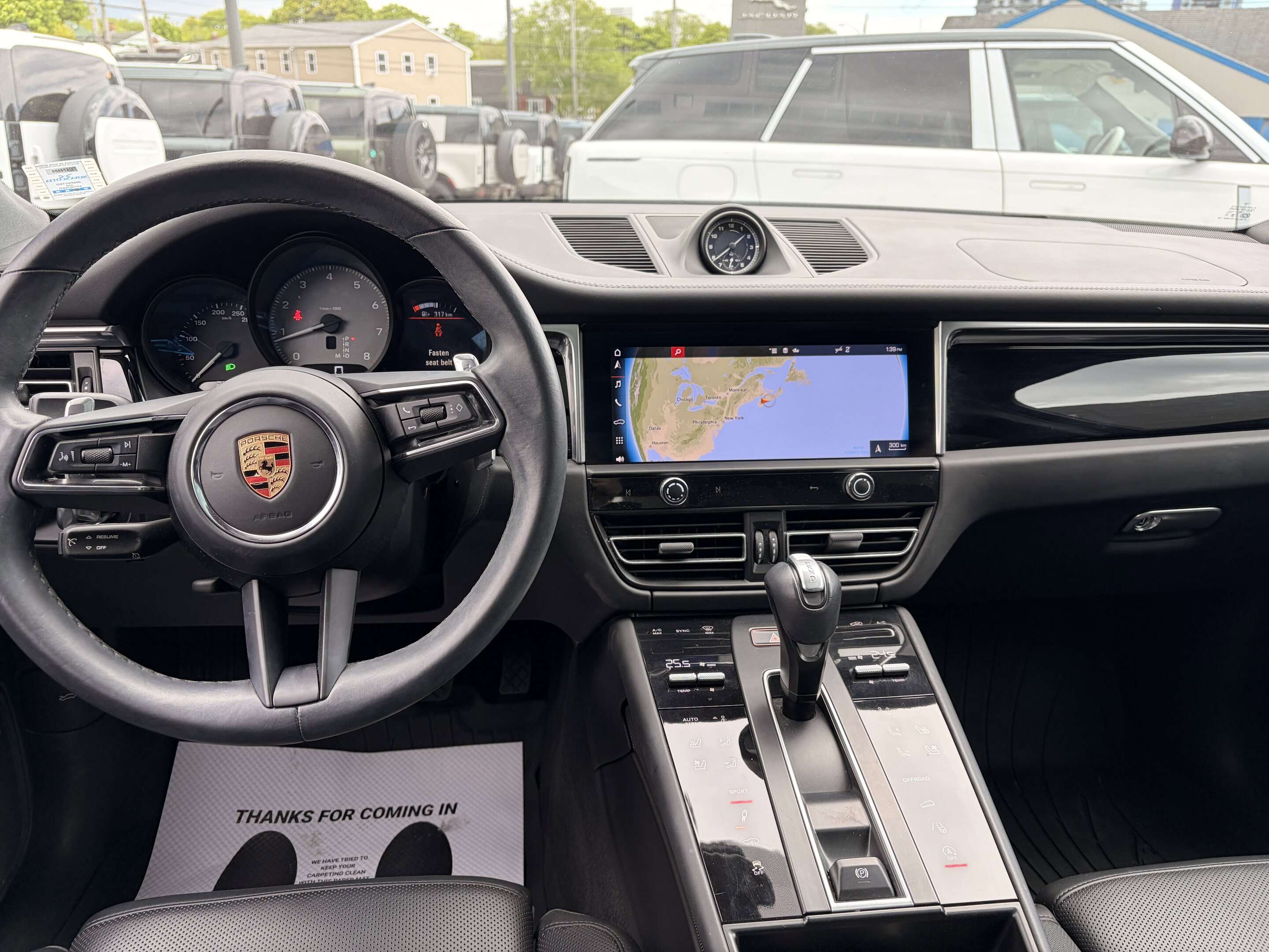 2023 Porsche Macan S thumb 31