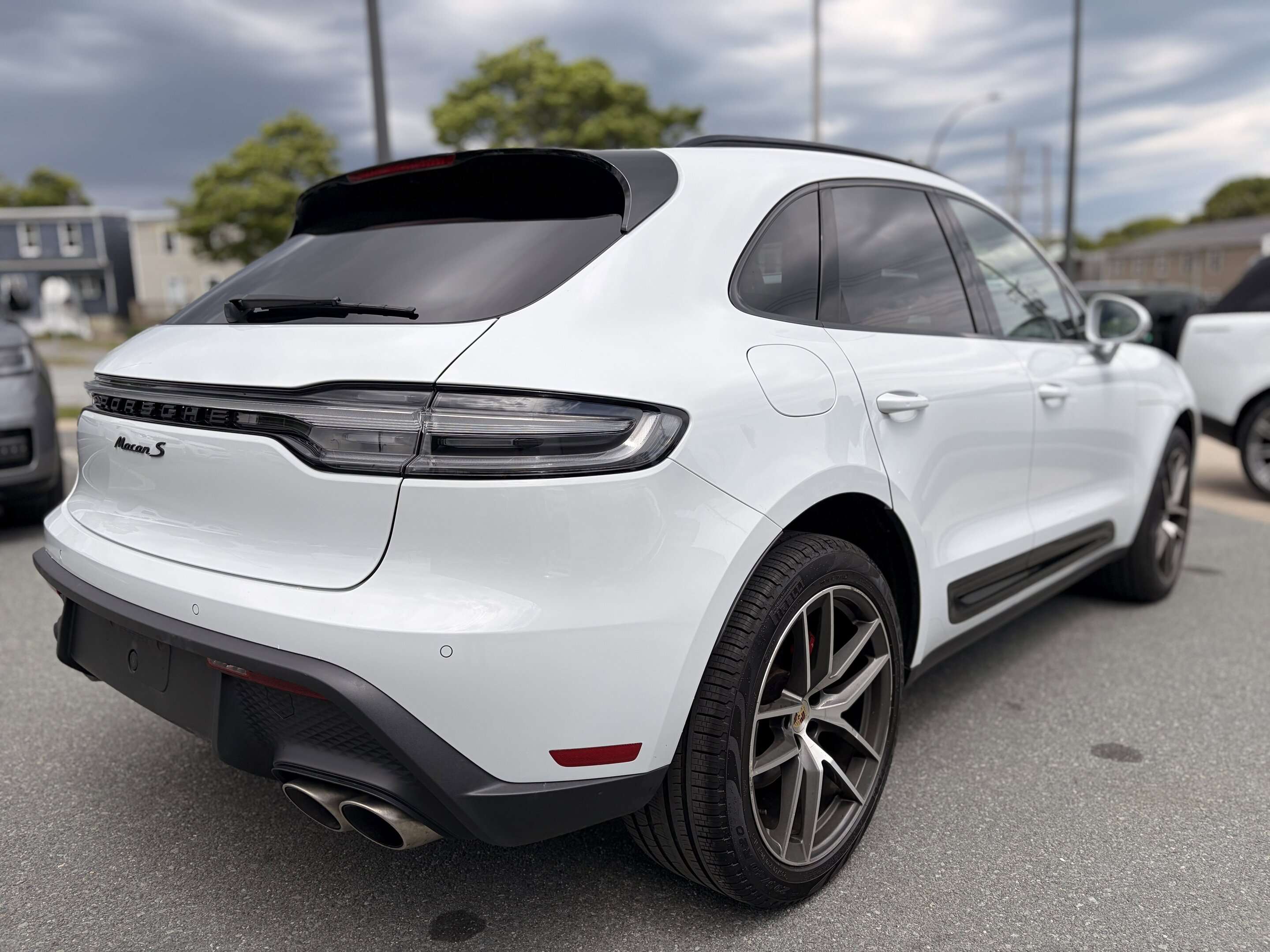 2023 Porsche Macan S alt 5