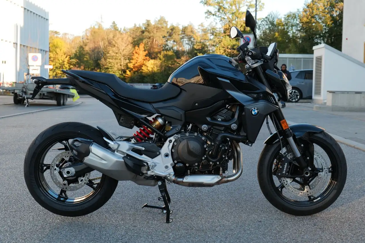 BMW F 900 R