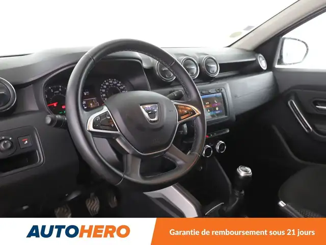 Dacia Duster view 11