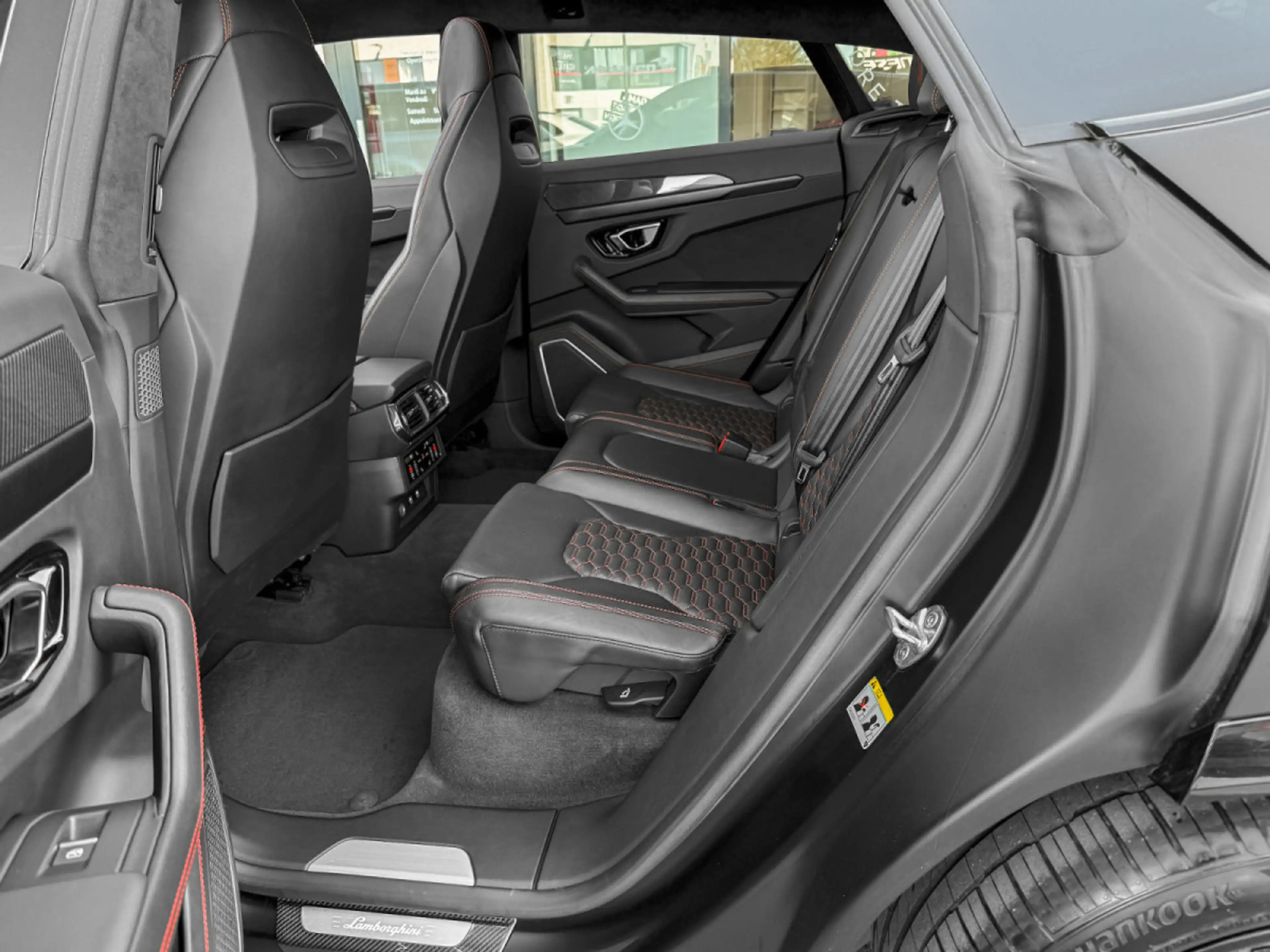 Lamborghini Urus 4.0 V8 Auto./PANO/22/360°/HUD/CARBON/VOLL — photo 12