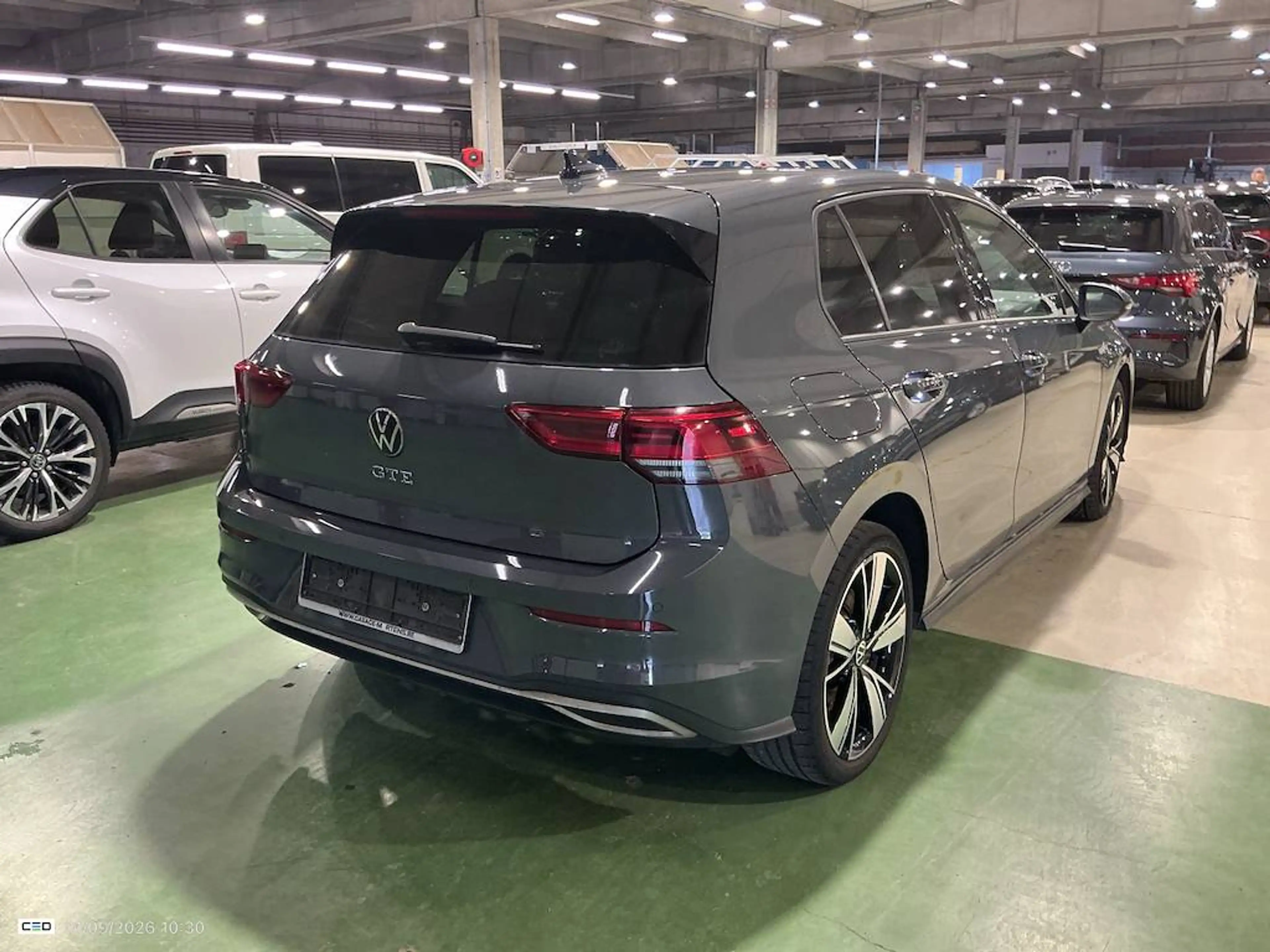 Volkswagen Golf GTE 1.4 eHybrid PHEV DSG - APP - NAV - KESSY - CAPT AV/ARR - SIEG CH — photo 4