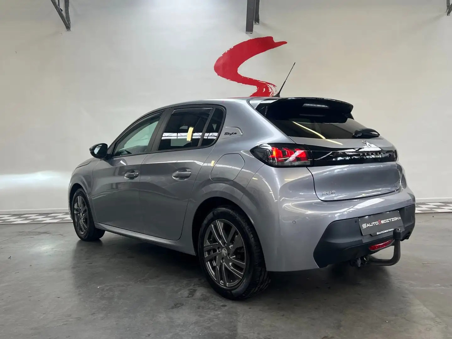 Peugeot 208 208 1.5 BlueHDi Style // 1ÈRE MAIN Grijs - 2