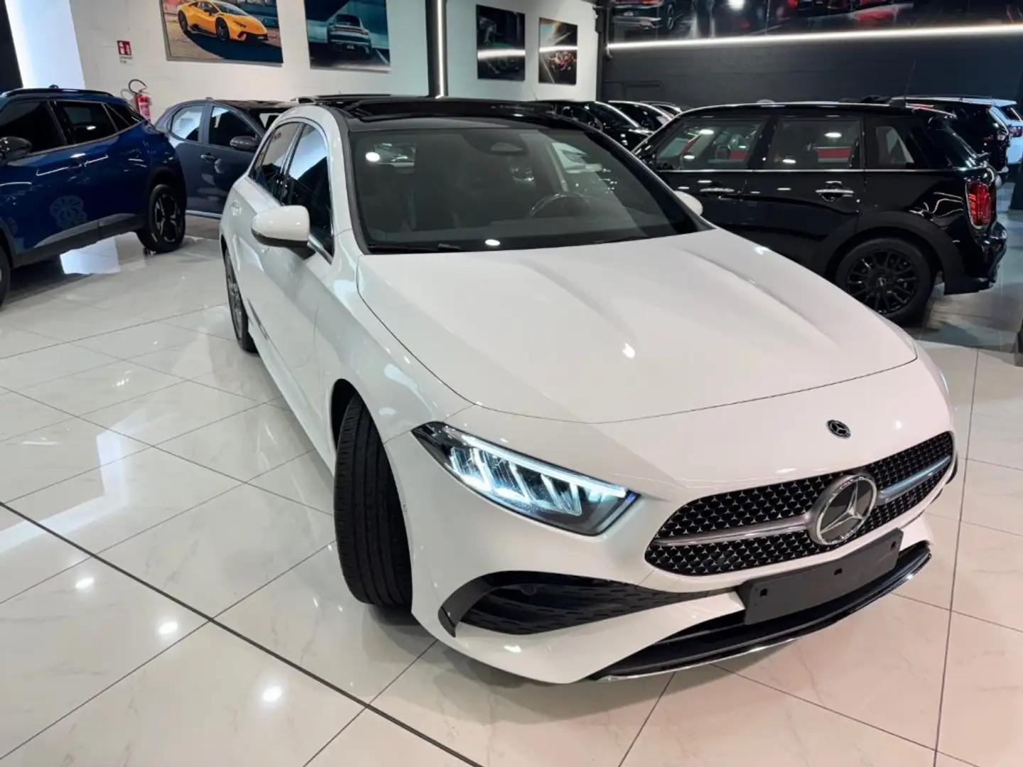 Mercedes-Benz A 180 Automatic AMG Line Premium Bianco - 1